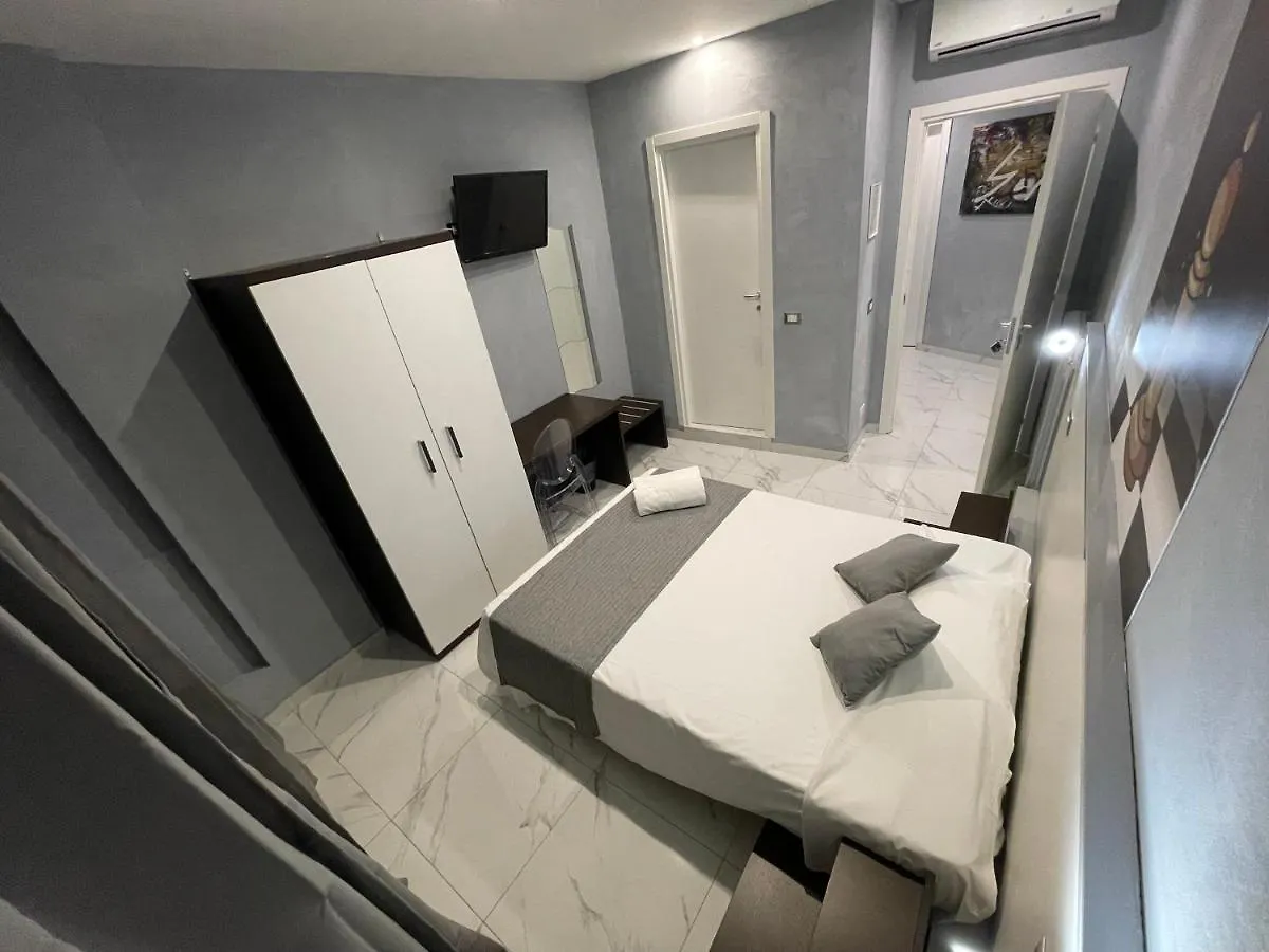Lion University&Youth Hostel Milano 2 Guest house Milan
