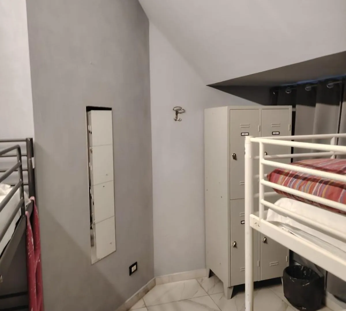 Lion University&Youth Hostel Milano 2 Italy